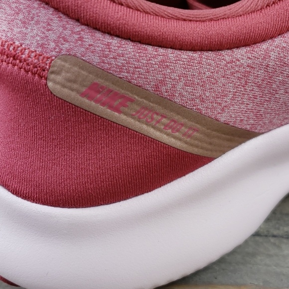 Nike Women's Flex Experience RN 8 Running Shoes - Picture 7 of 8
